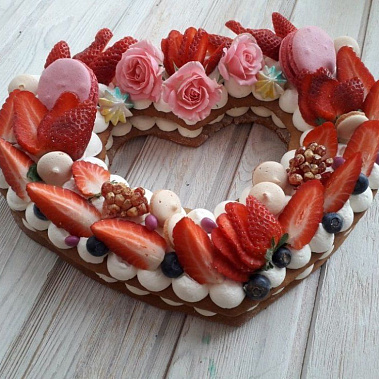 Торт "Клубничное сердце" купить - пушкино.сладкоежкин.рф