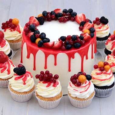 Торт глазурь и ягоды купить - пушкино.сладкоежкин.рф